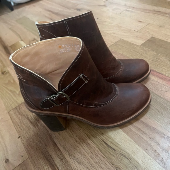 Timberland Heeled Ankle Booties Size 7 Brand New (no box) - Picture 3 of 6
